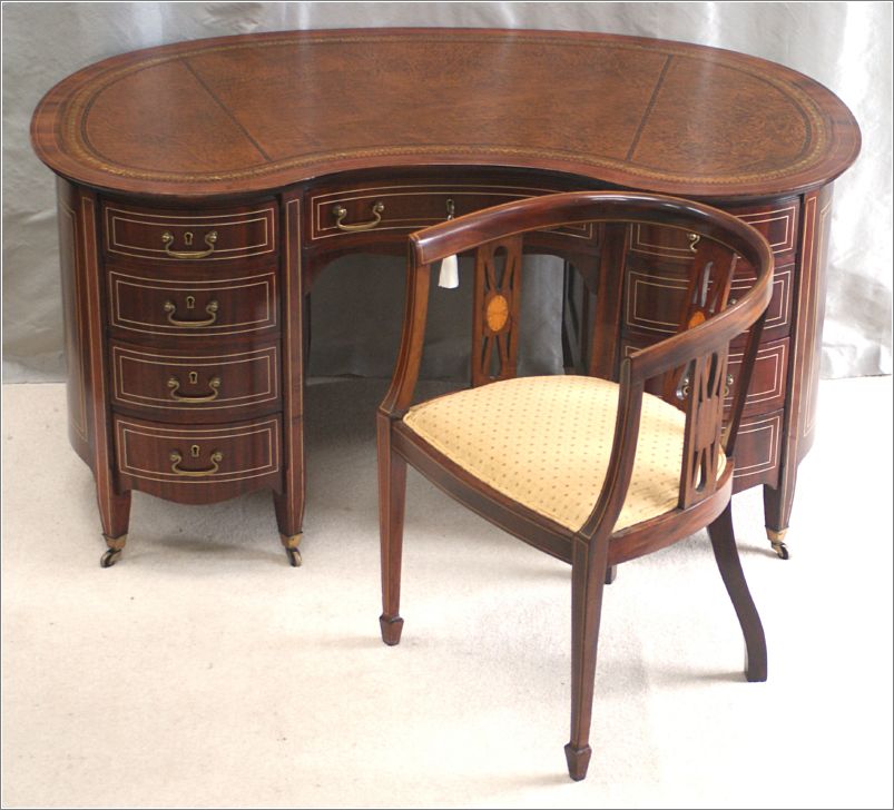 2004 Antique Kidney Shaped Pedestal Desk Chair 9005 (2)